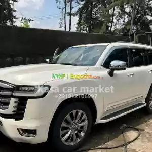 Landcruiser V6 GX.R           2023Body Type:SUV GXREngine:V6 5.7LDrive Type:4WDFuel:Desel Price in Ethiopia